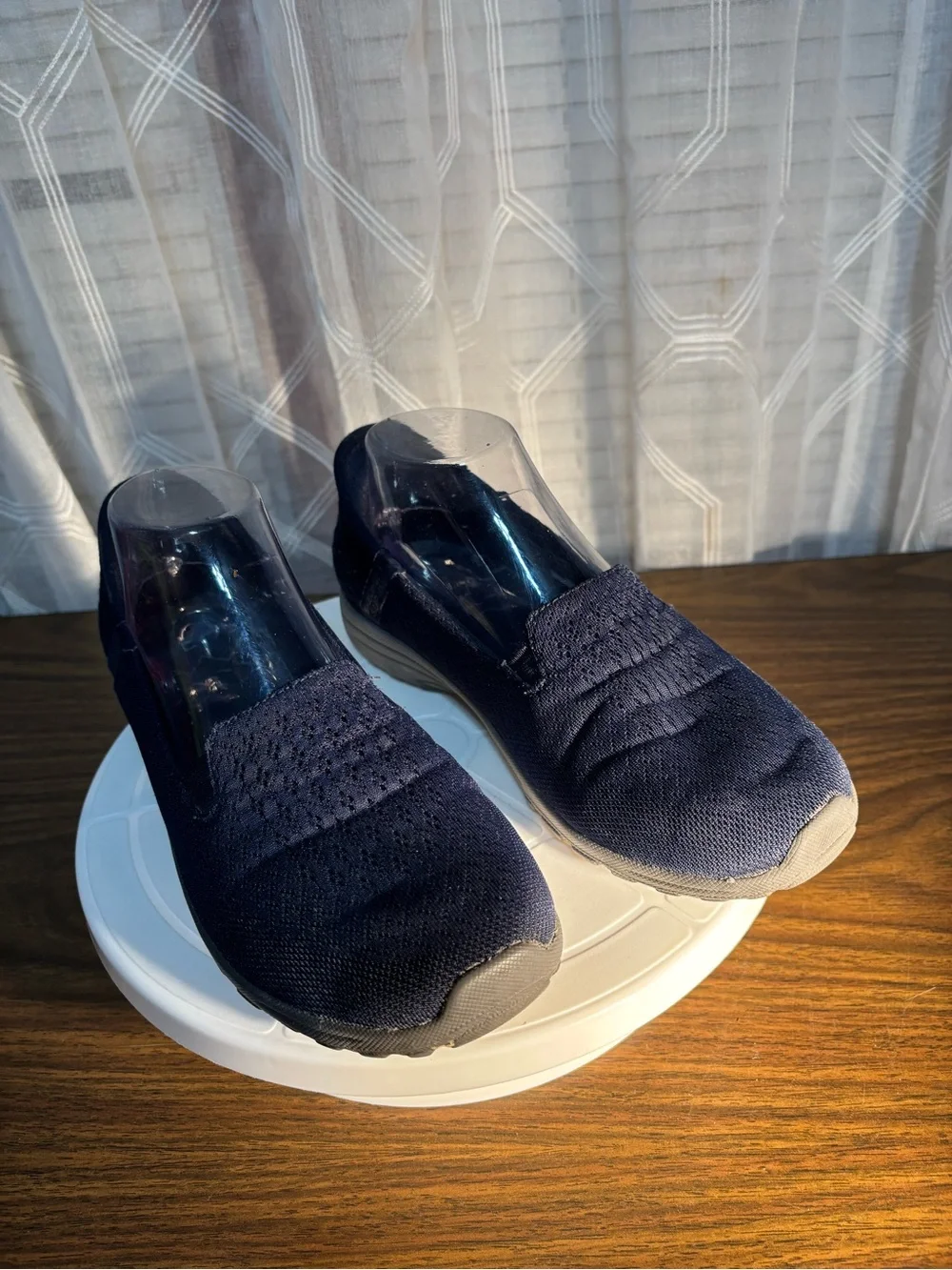 Skechers Navy Size 7 Slip-On Knit Walking Shoes